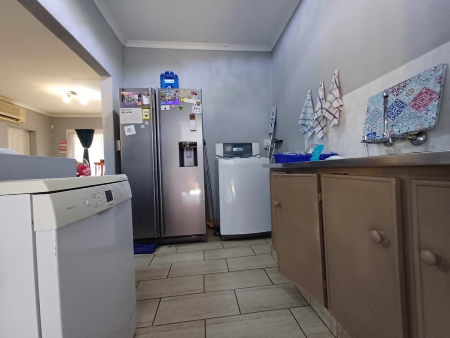 3 Bedroom Property for Sale in Flimieda North West